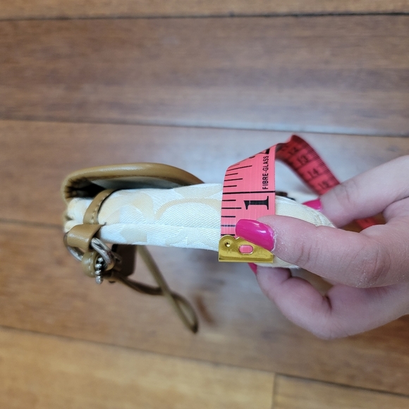 Coach Monogram Wristlet - Picture 12 of 13